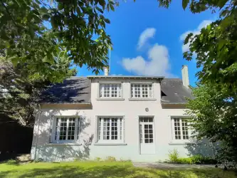 Maison à vendre Neuville sur Sarthe - 9 pièces - 6 chambres - MAV61373